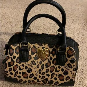 Adorable Hello Kitty purse